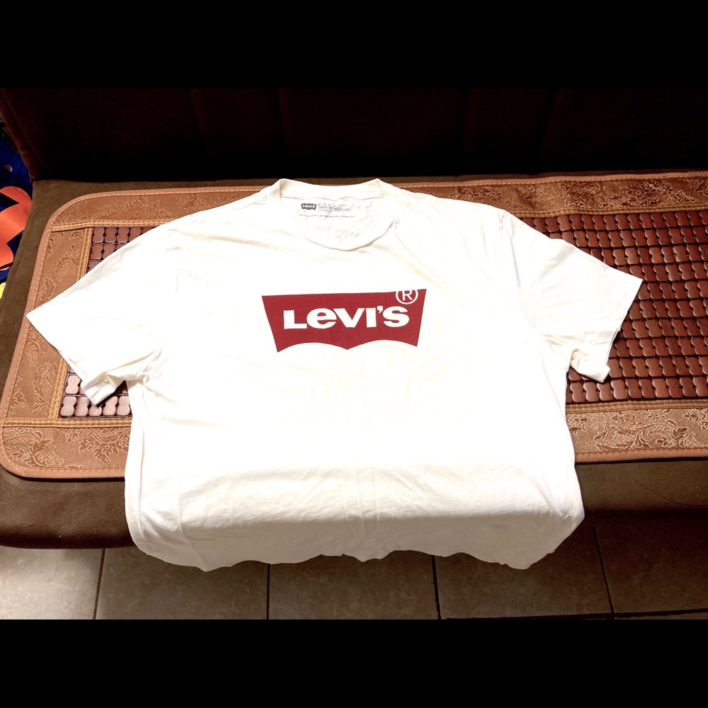 Levi’s Signature White T-shirt XL 100% Cotton